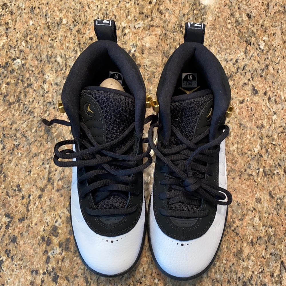 Air Jordan - Picture 3 of 7
